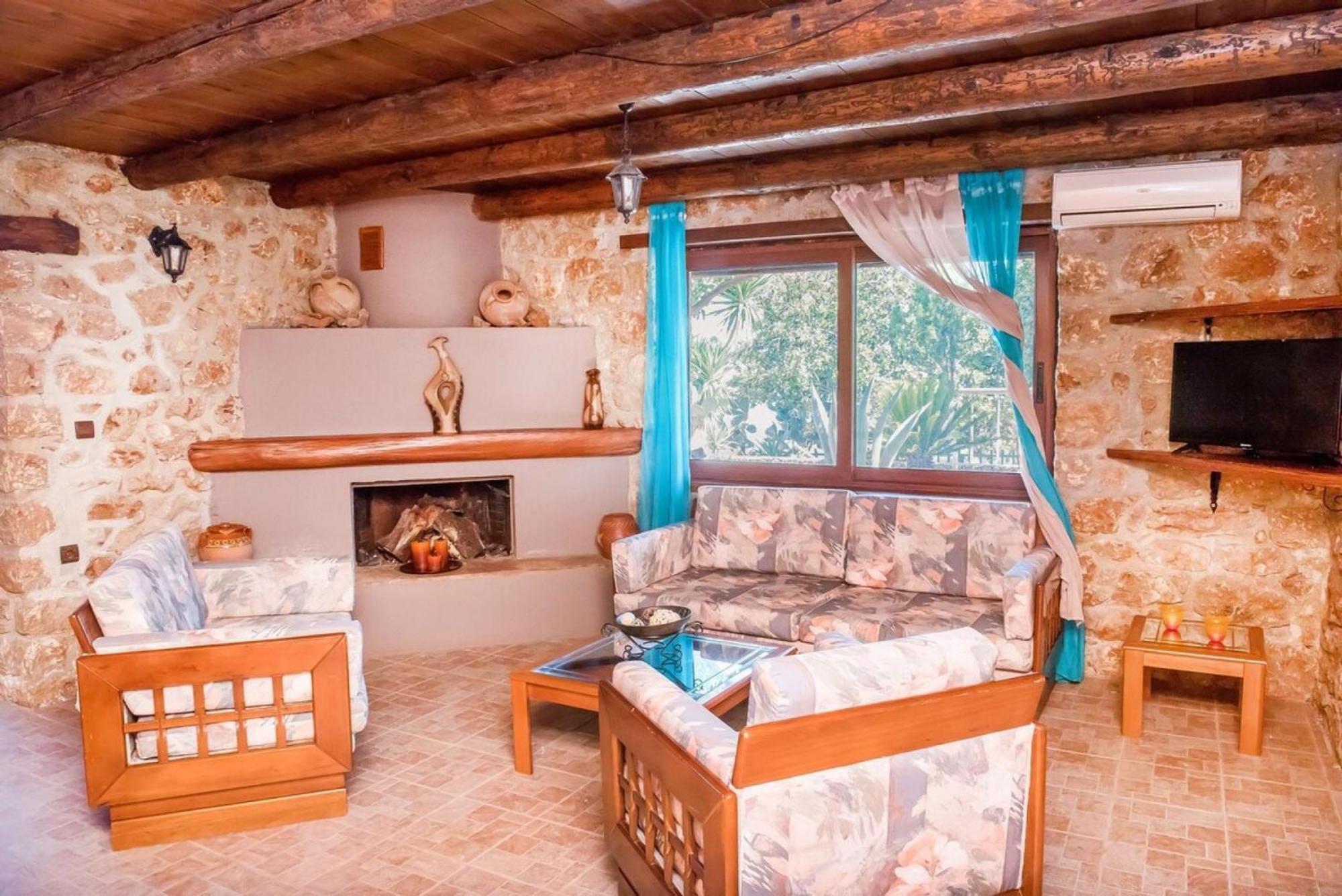 Villa Akrolithos With Private Pool Chania  ภายนอก รูปภาพ